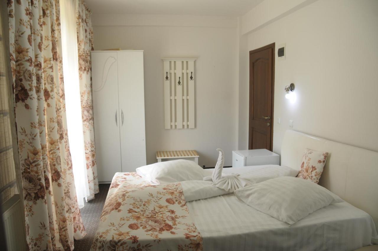 Pensiunea Casa Simoni Ploieşti Esterno foto