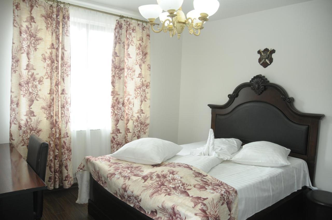 Pensiunea Casa Simoni Ploieşti Esterno foto