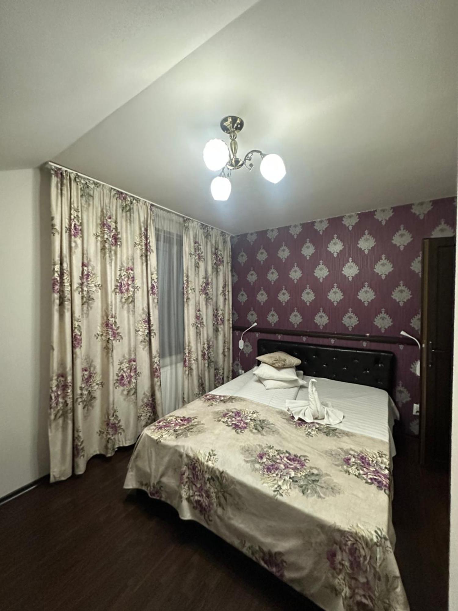 Pensiunea Casa Simoni Ploieşti Esterno foto