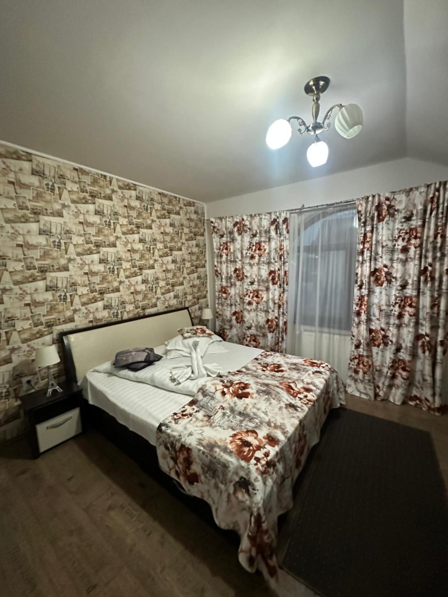 Pensiunea Casa Simoni Ploieşti Esterno foto