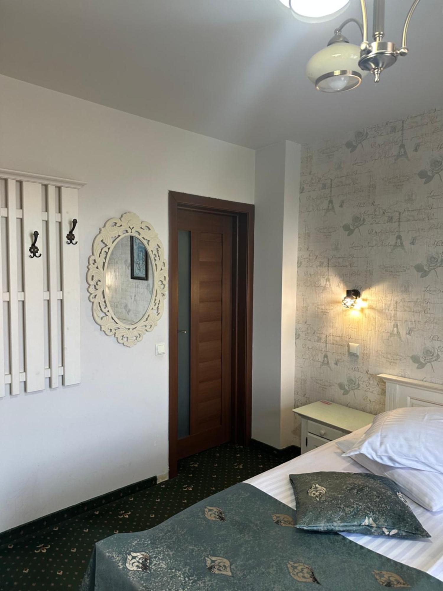 Pensiunea Casa Simoni Ploieşti Esterno foto