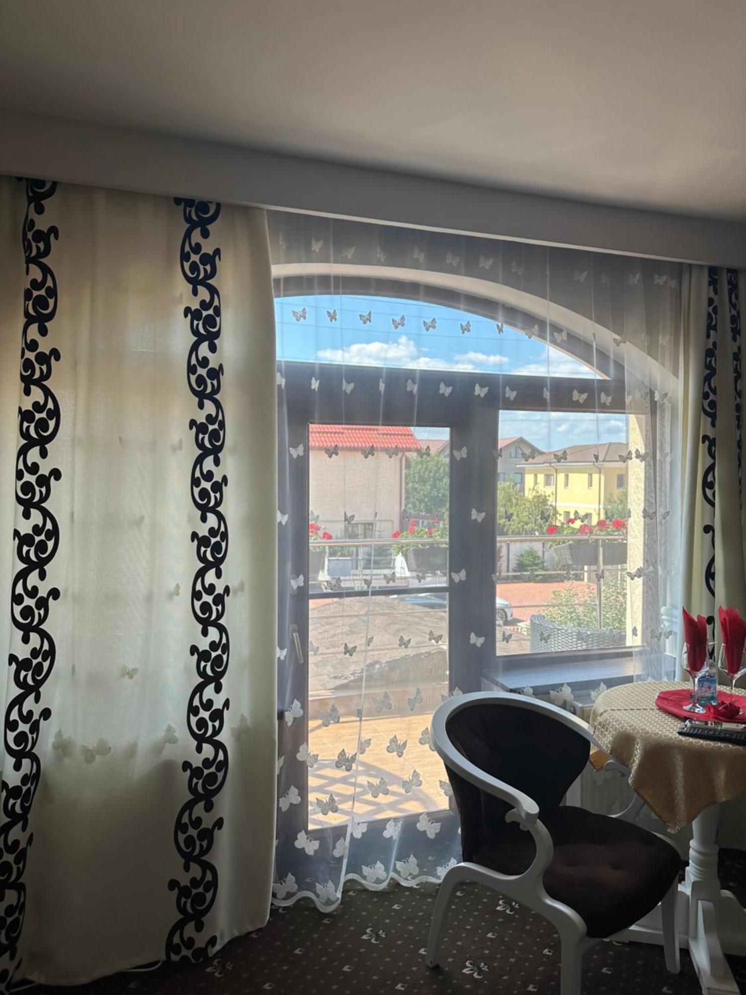 Pensiunea Casa Simoni Ploieşti Esterno foto