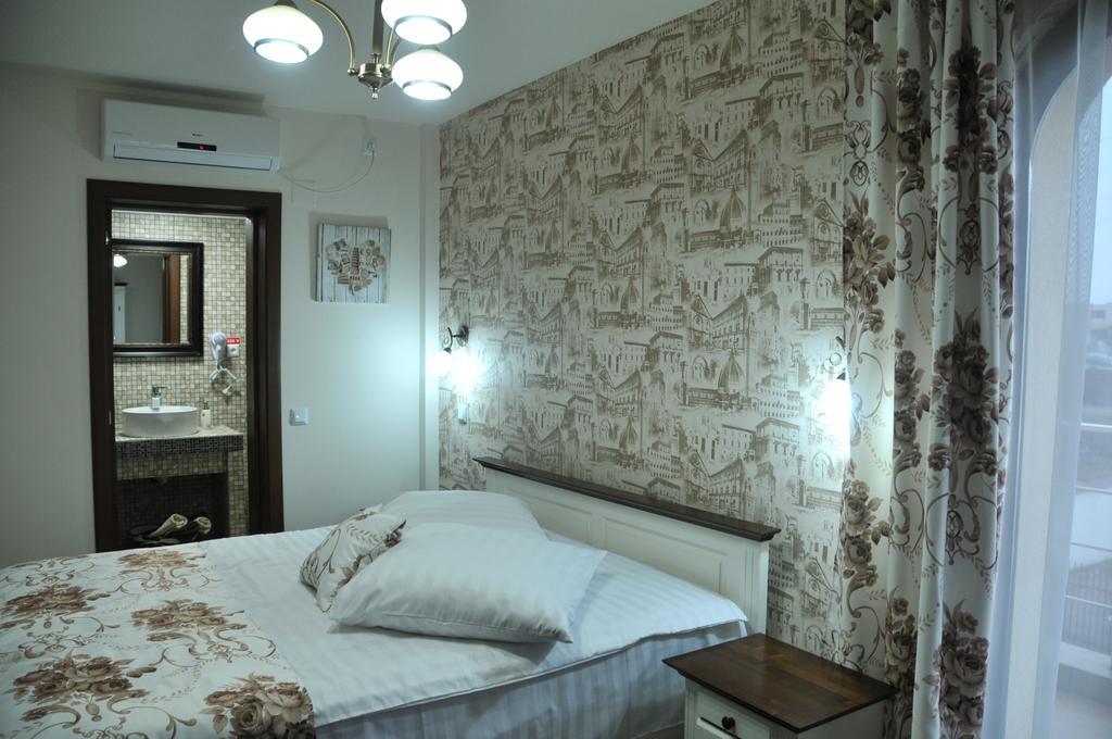 Pensiunea Casa Simoni Ploieşti Camera foto