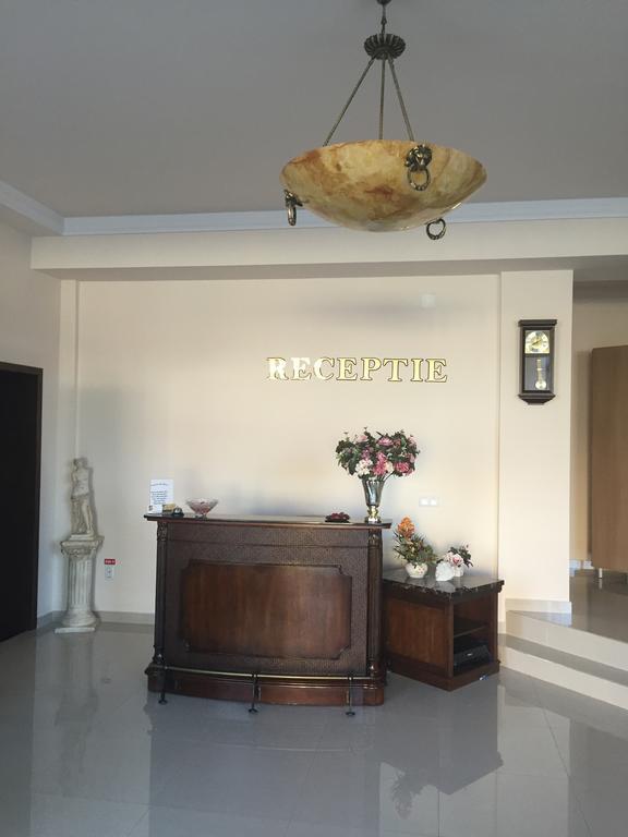 Pensiunea Casa Simoni Ploieşti Esterno foto